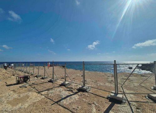 Προσωρινή περίφραξη στις Θαλασσινές Σπηλιές στο Κάβο Γκρέκο τοποθέτησε το Τμ. Δασών