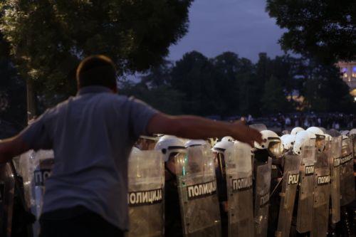 Η Σερβία βίωσε τη δεύτερη μεγαλύτερη διαδήλωση από την πτώση του Μιλόσεβιτς