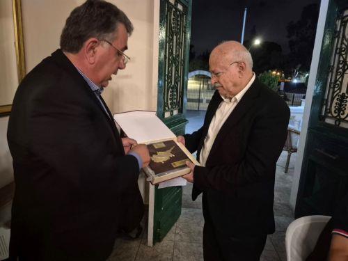 Τιμητική διάκριση στον Σωτήρη Καραγιώργη για την προσφορά του στον πολιτισμό και την πατρίδα