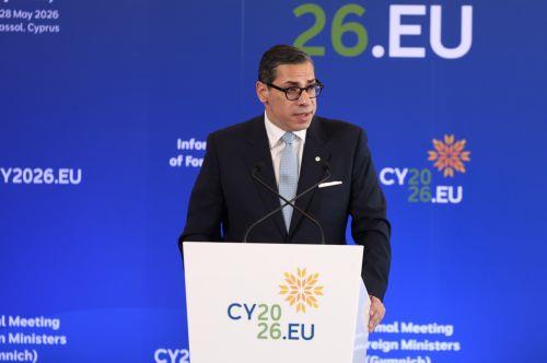 The EU remains united in protecting its interests, FM Kombos says