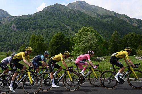 Zakarin και Meteleva επικράτησαν στον αγώνα ποδηλατικής ανάβασης «0-2.000 Challenge»