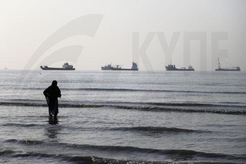 Εκρήξεις στο νησί Κεσμ του Ιράν