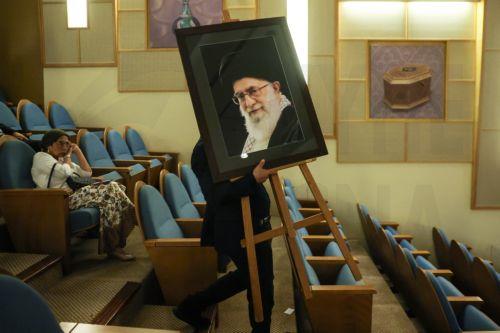 Η κηδεία Χαμενεΐ θα αρχίσει στην Τεχεράνη στις 4/7,  η ταφή θα γίνει στις 9/7