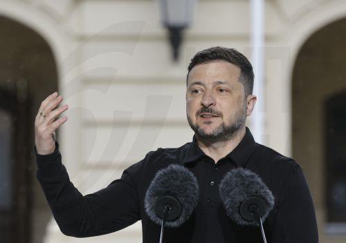 Ο Ζελένσκι καλεί σε συνάντηση τον Πούτιν, ζητώντας κατάπαυση του πυρός