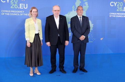 Ukraine, de-escalation in M. East, maritime security and common defence projects at Informal EU Defence meeting