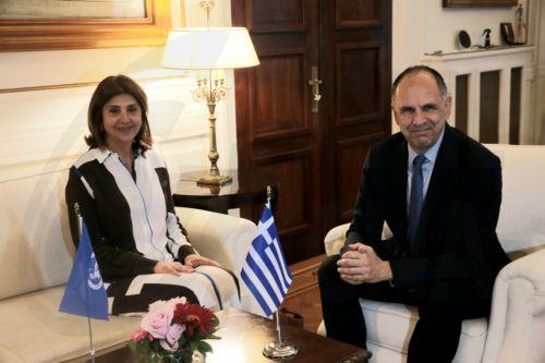Holguin, Atina’da Gerapetritis ile görüştü