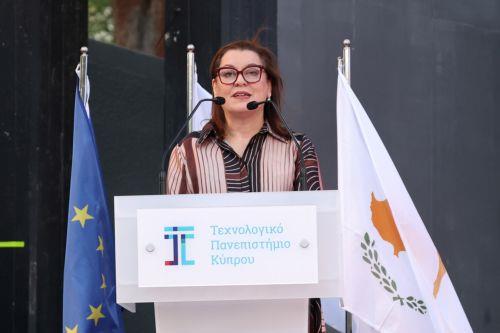 Υπουργός Παιδείας ‒ Τελετή αποφοίτησης ΤΕΠΑΚ