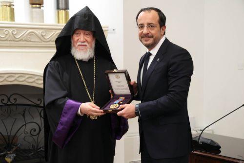 President Christodoulides receives Medal of the Prince of Cilicia from Catholicos Aram I