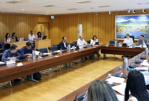 Ένταση ΑΚΕΛ-ΔΗΚΟ κατά τη συζήτηση του Οργανισμού Ανάπτυξης Επιχειρήσεων στην Επιτροπή Οικονομικών
