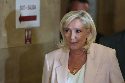 Η Λεπέν αναμένεται να ξεκαθαρίσει αν θα είναι υποψήφια στις προεδρικές