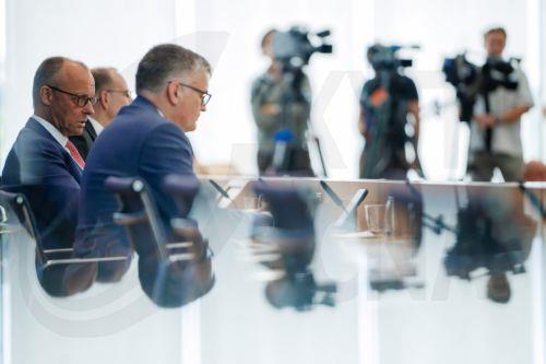 Η γερμανική κυβέρνηση παραμένει σταθερή για κυρώσεις και εμπάργκο απέναντι στη Ρωσία