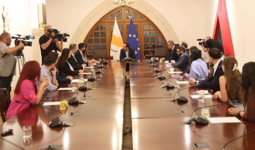 Θα εισηγηθεί ενίσχυση της Τεχνικής Επιτροπής για Νεολαία ανέφερε ο ΠτΔ στα μέλη της