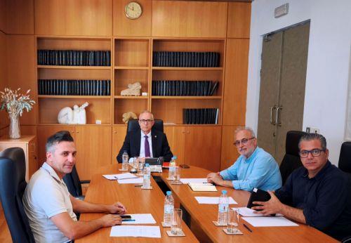Πρόσθετες διευκολύνσεις για δικαστηριακούς ρεπόρτερ ζητά η ΕΣΚ