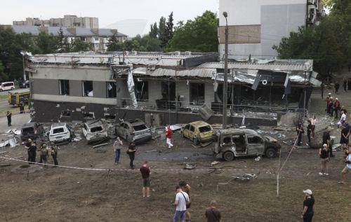 Στους 13 οι νεκροί από τα ρωσικά πλήγματα στην Ουκρανία