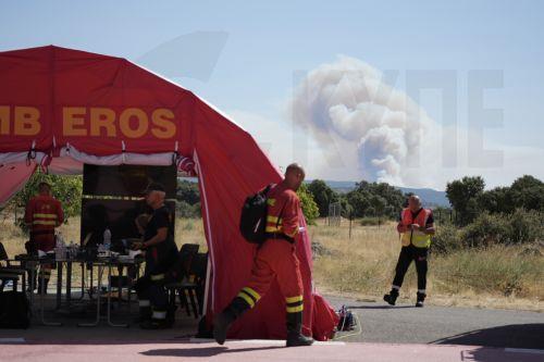 Χιλιάδες άνθρωποι εγκατέλειψαν τις εστίες τους στη Mαδρίτη λόγω πυρκαγιών