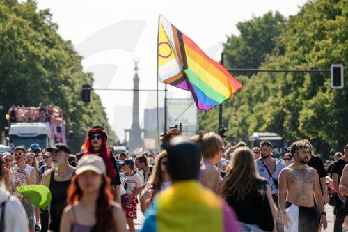 Διερεύνηση συνθηκών υπό τις οποίες παρέμενε ελεύθερος ο φερόμενος δράστης της επίθεσης στο Βερολίνο ζητά ο ΥΠΕΣ