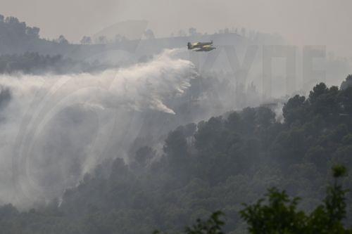 «Αρκετά θετική» η περασμένη νύχτα στη μάχη με τις πυρκαγιές στην Ισπανία