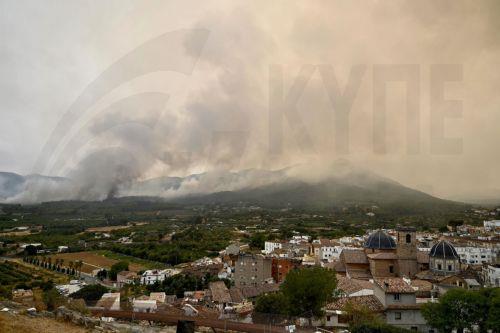 Ήρθη η εντολή εκκένωσης 13 κοινοτήτων λόγω των πυρκαγιών στην Ισπανία