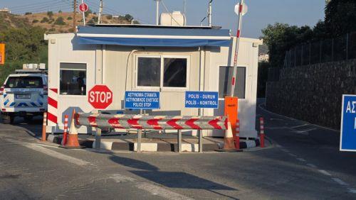 Άρχισε η διέλευση των Τ/κ στα Κόκκινα μέσω του οδοφράγματος του Λιμνίτη
