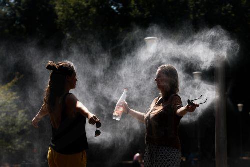 Tα παιδιά υποφέρουν περισσότερο εξαιτίας της ανόδου της θερμοκρασίας