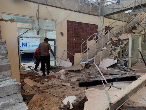 Σεισμός 7,7 Ρίχτερ στην Ινδονησία: Τουλάχιστον δύο νεκροί, ήρθη η προειδοποίηση τσουνάμι