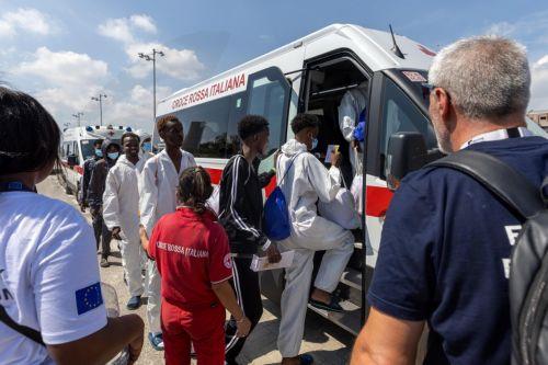 Πράσινο φως από Συμβούλιο ΕΕ στους νέους κανόνες επιστροφής και στους «κόμβους επιστροφής» σε τρίτες χώρες
