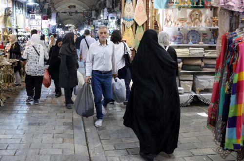 O Tραμπ συνομίλησε με τον αρχηγό του στρατού του Πακιστάν πριν αυτός μεταβεί στο Ιράν