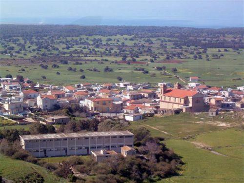 Οι Μαρωνίτες συμβάλλουν στην πολυπολιτισμική ταυτότητα της Κύπρου, λέει στο ΚΥΠΕ ο Ι. Μουτήρης