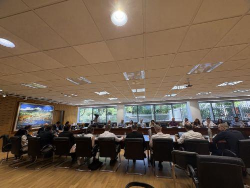 Σαφές χρονοδιάγραμμα για ολοκλήρωση εγκατάστασης και λειτουργίας κλιματιστικών, ζητήθηκε στην Επ. Παιδείας