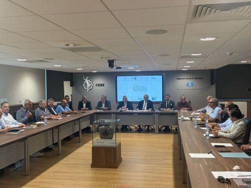 Συγκλίσεις και αποκλίσεις στις προτάσεις για την βιωσιμότητα ΤΚΑ συζήτησαν Μουσιούττας-ΚΕΒΕ