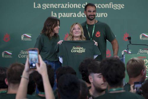 Για γκέτο μίλησε η Μελόνι όταν παιδιά χωρίς ιταλικά μπαίνουν σε τάξη με άλλα που δεν μιλούν την γλώσσα