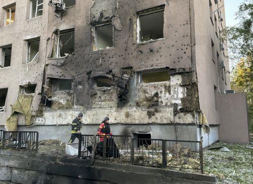 Ρωσικές επιθέσεις σε εγκαταστάσεις της ουκρανικής αμυντικής βιομηχανίας και πλοία