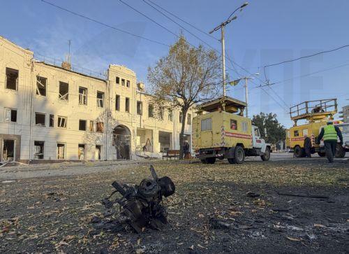 Ζημιές στην ηλεκτροδότηση πυρηνικού σταθμού Ζαπορίζια, δύο νεκροί από ρωσικά drones στο Χάρκοβο