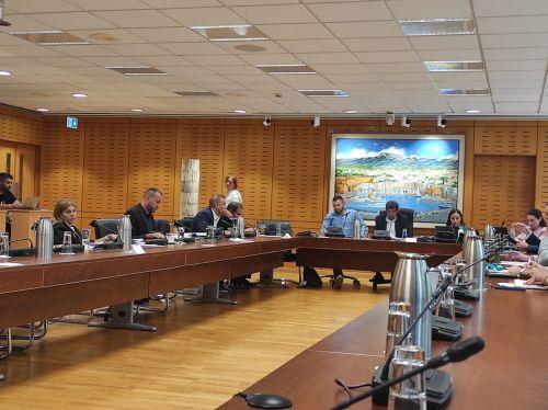 Βουλευτές και αγροτικές οργανώσεις ζητούν μέτρα στήριξης γεωργοκτηνοτροφικού τομέα