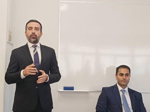 Εξισορροπούμε ανάμεσα σε ανθρώπινα δικαιώματα και συμφέροντα κρατών, είπε ο Ιωαννίδης για μεταναστευτικό
