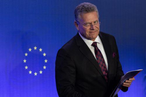 Συμφωνία ΕΕ - Κίνας για περιορισμό εξαγωγών υβριδικών οχημάτων και διευκόλυνση στις σπάνιες γαίες
