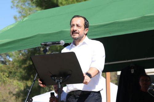 Θετική απάντηση του Προέδρου σε τρία αιτήματα Κοινότητας Φαρμακά