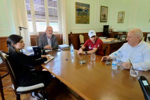 Απουσία προσβασιμότητας Λεμεσού για ΑμεΑ ανέδειξε σύσκεψη ΟΠΑΚ με Δήμαρχο