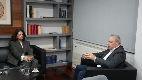 Η υποστελέχωση του Γραφείου της Επ. Προσωπικών Δεδομένων σε συνάντηση με ΓΓ ΑΚΕΛ