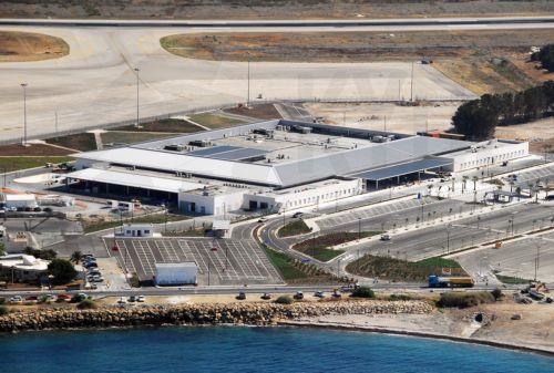 Σύλληψη 41χρονου για πρόκληση ανησυχίας υπό την επήρεια μέθης στο αεροδρόμιο Πάφου