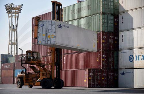 Trade deficit increases by €1 bln in first eight months of 2025