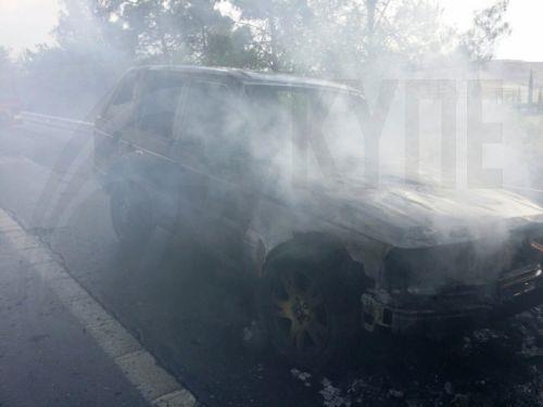 Συνολικά 3 οχήματα τυλίχτηκαν στις φλόγες σε Πέρα Ορεινής και Κίτι