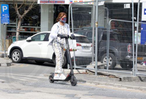 Στα 17 έτη το όριο για χρήση συσκευών προσωπικής κινητικότητας ψήφισε η Βουλή