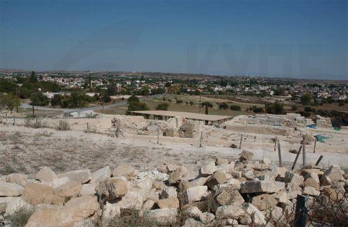 Βραδιά με θέα την πανσέληνο του Αυγούστου, από τον λόφο του Αρχαιολογικού Χώρου Ιδαλίου