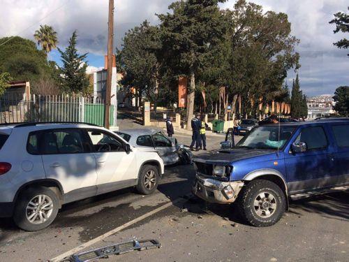 Ζητήματα βελτίωσης οδικής ασφάλειας-κυκλοφοριακών συνθηκών συζήτησε η Επ. Μεταφορών