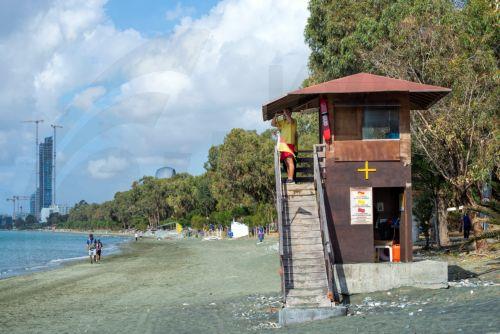 Σοβαρή η υποστελέχωση σε ναυαγοσώστες στη Λεμεσό, λέει στο ΚΥΠΕ η αν. Έπαρχος Λεμεσού