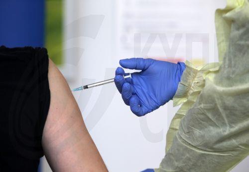 Το Υπουργείο Υγείας ανακοινώνει το εμβολιαστικό πλάνο έναντι των αναπνευστικών ιών