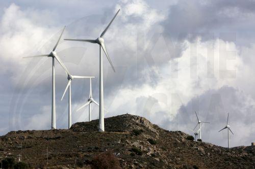 Το 2024 η παραγωγή ΑΠΕ ξεπέρασε το 70% της ζήτησης σε κάποιες περιόδους, λέει ο ΔΣΜΚ