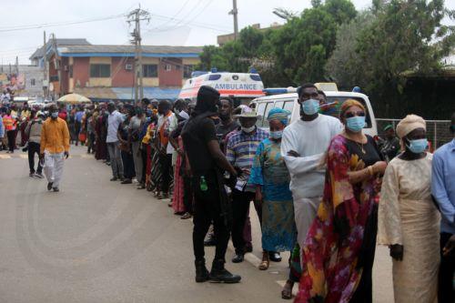 Παιδιά που απήχθησαν από σχολείο στη Νιγηρία παραδόθηκαν στην Κυβέρνηση