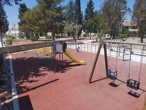 Η Επίτροπος Παιδιού σε επικοινωνία με Αρχές για θέμα αναρτήσεων για παιδιά σε εναλλακτική φροντίδα